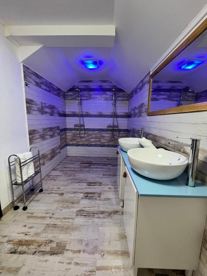 Отель Cabana Din Padure Порумбаку-де-Сус Экстерьер фото