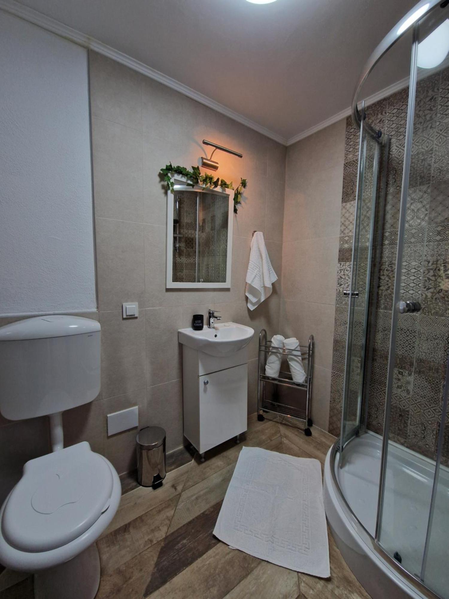 Отель Cabana Din Padure Порумбаку-де-Сус Экстерьер фото